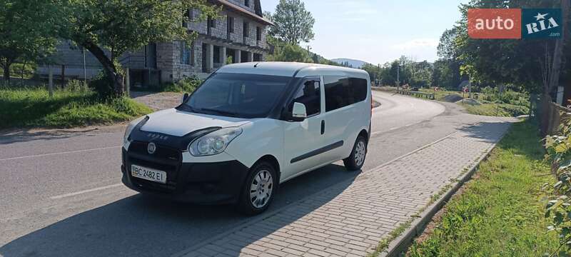 Минивэн Fiat Doblo 2010 в 