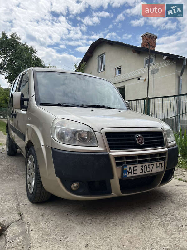Минивэн Fiat Doblo 2008 в 