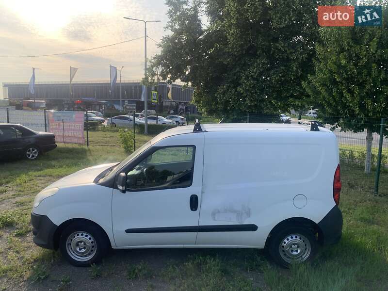 Грузовой фургон Fiat Doblo 2011 в Буче