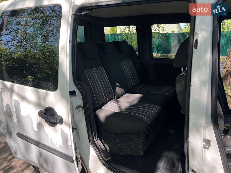 Минивэн Fiat Doblo 2006 в Дубно