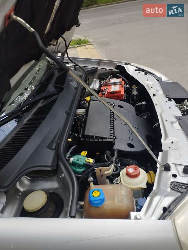 Минивэн Fiat Doblo 2014 в Тернополе фото 5 Минивэн Fiat Doblo 2014 в Тернополе