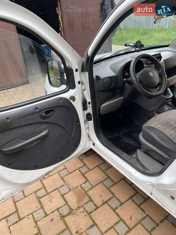 Минивэн Fiat Doblo 2009 в Житомире фото 12 Минивэн Fiat Doblo 2009 в Житомире