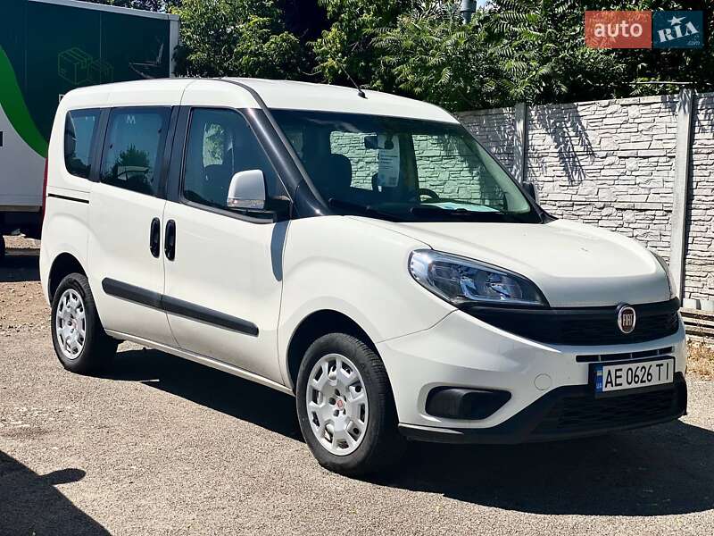 Минивэн Fiat Doblo 2017 в Днепре