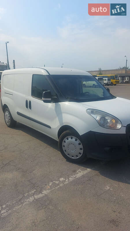 Вантажний фургон Fiat Doblo 2012 в 