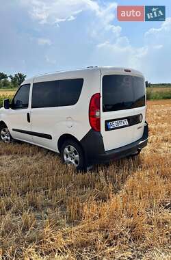 Минивэн Fiat Doblo 2011 в 