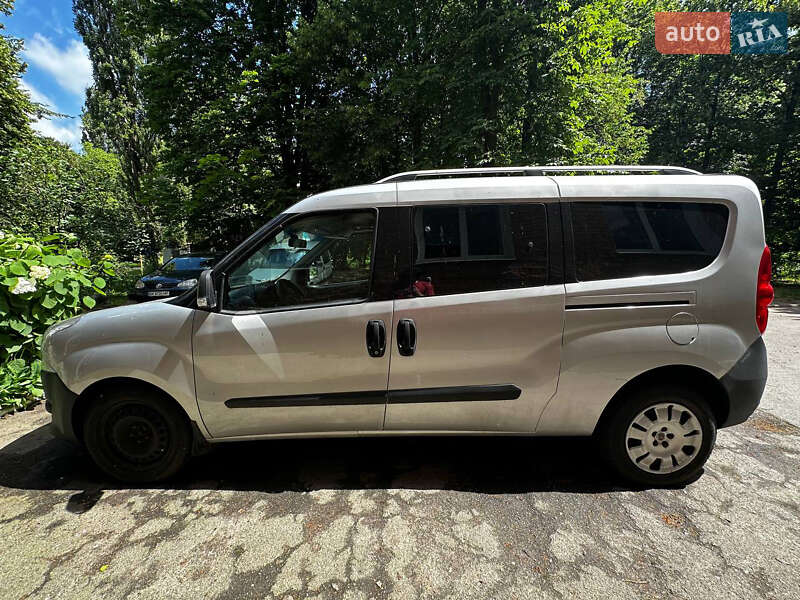 Мінівен Fiat Doblo 2012 в Рівному