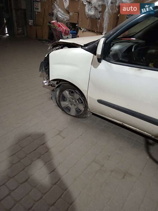 Вантажний фургон Fiat Doblo 2010 в Дніпрі