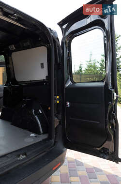 Грузовой фургон Fiat Doblo 2012 в 