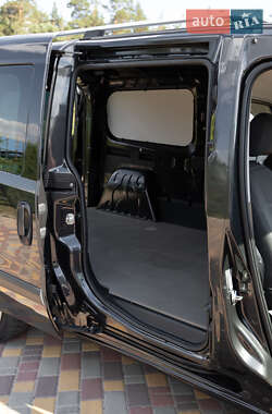 Грузовой фургон Fiat Doblo 2012 в 