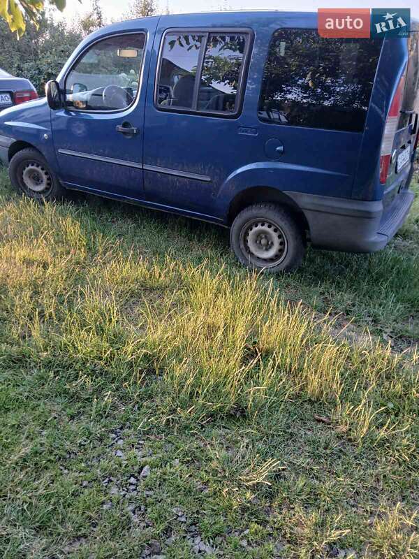 Минивэн Fiat Doblo 2004 в Умани