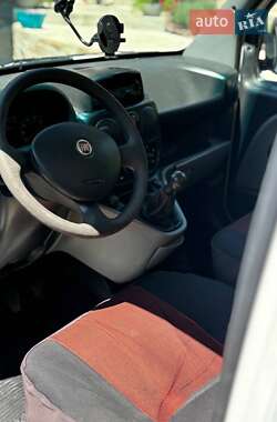 Минивэн Fiat Doblo 2008 в 