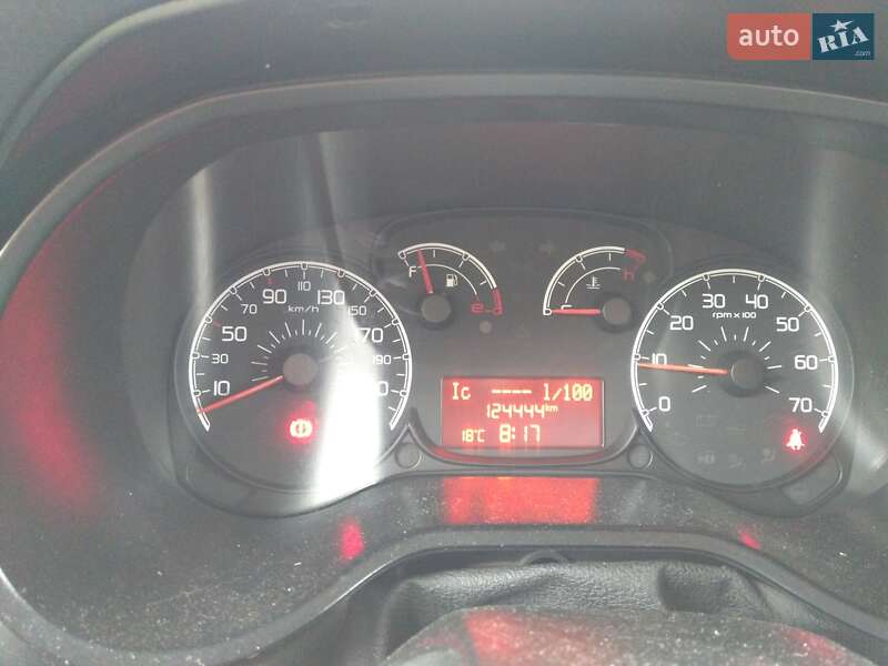Минивэн Fiat Doblo 2013 в Киеве