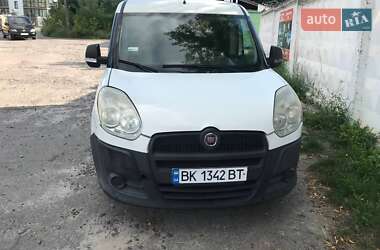 Вантажний фургон Fiat Doblo 2011 в Рівному