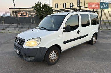 Минивэн Fiat Doblo 2008 в Киеве