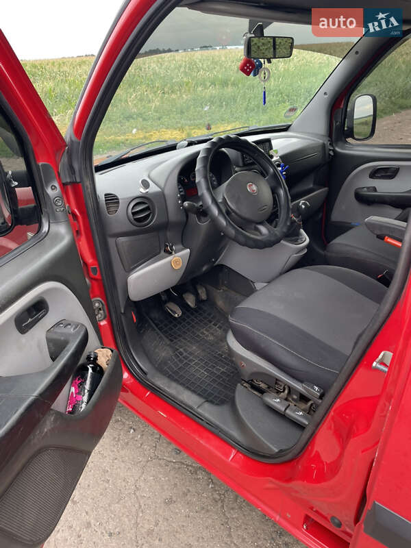 Минивэн Fiat Doblo 2009 в Чутове