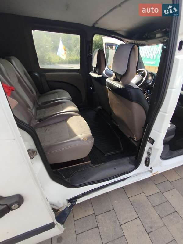 Минивэн Fiat Doblo 2005 в Верхнем Синевидном фото 3 Минивэн Fiat Doblo 2005 в Верхнем Синевидном