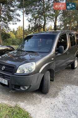 Минивэн Fiat Doblo 2008 в Киеве
