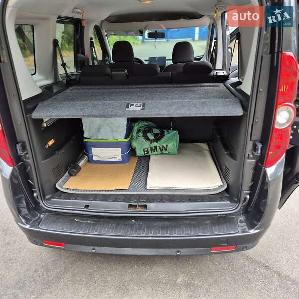 Мінівен Fiat Doblo 2011 в Києві