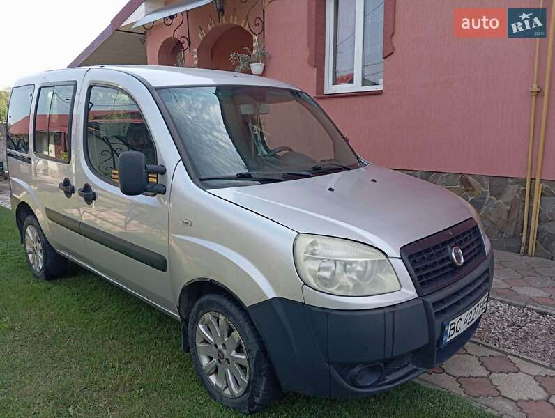 Минивэн Fiat Doblo 2010 в Стрые