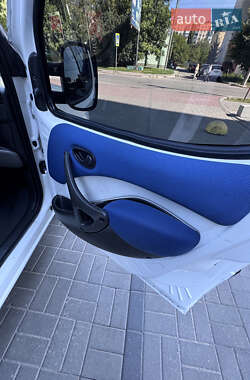 Минивэн Fiat Doblo 2005 в 