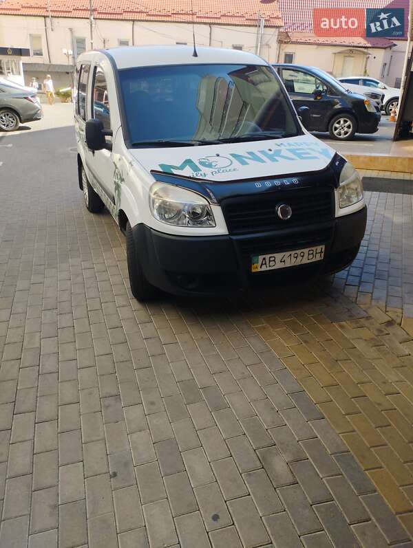 Минивэн Fiat Doblo 2009 в Виннице