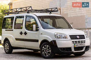 Минивэн Fiat Doblo 2010 в Киеве