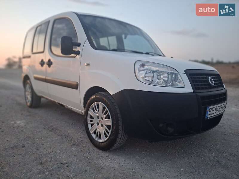 Минивэн Fiat Doblo 2008 в Николаеве