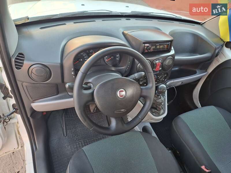 Минивэн Fiat Doblo 2008 в Николаеве