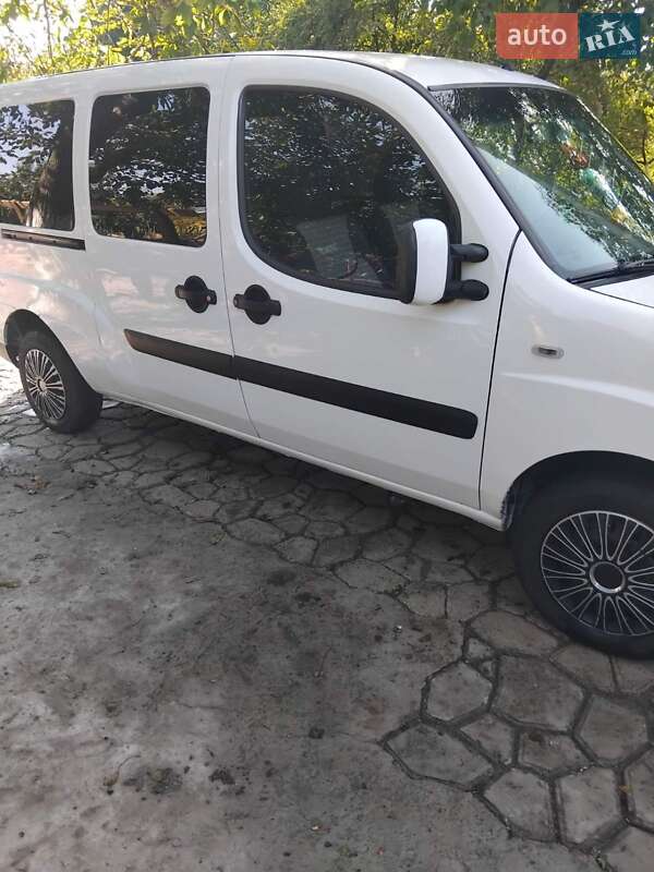 Мінівен Fiat Doblo 2005 в Острозі фото 3 Мінівен Fiat Doblo 2005 в Острозі