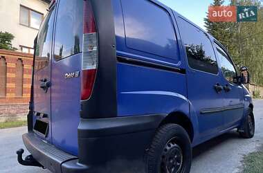 Минивэн Fiat Doblo 2004 в 