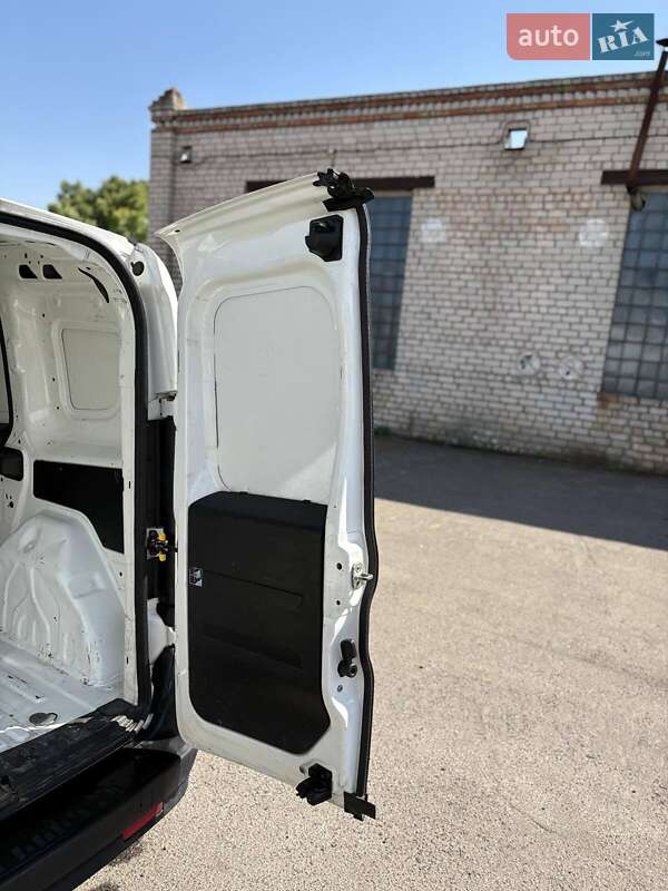 Вантажний фургон Fiat Doblo 2012 в Миколаєві фото 17 Вантажний фургон Fiat Doblo 2012 в Миколаєві