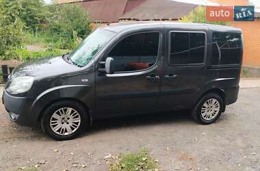 Минивэн Fiat Doblo 2008 в Киеве
