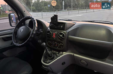 Минивэн Fiat Doblo 2006 в 