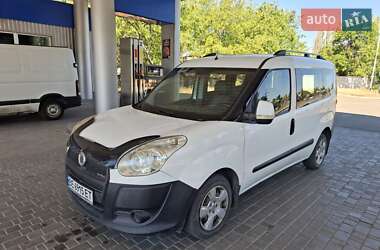 Минивэн Fiat Doblo 2010 в Николаеве