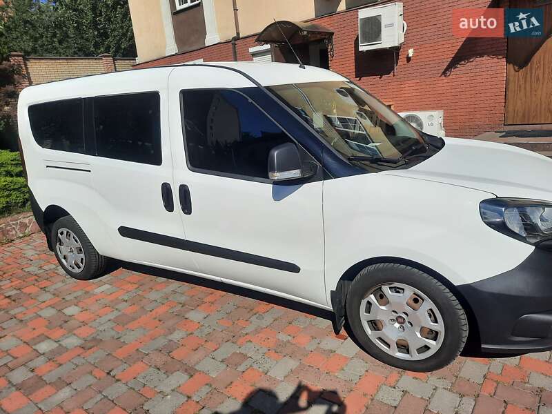 Минивэн Fiat Doblo 2018 в Киеве