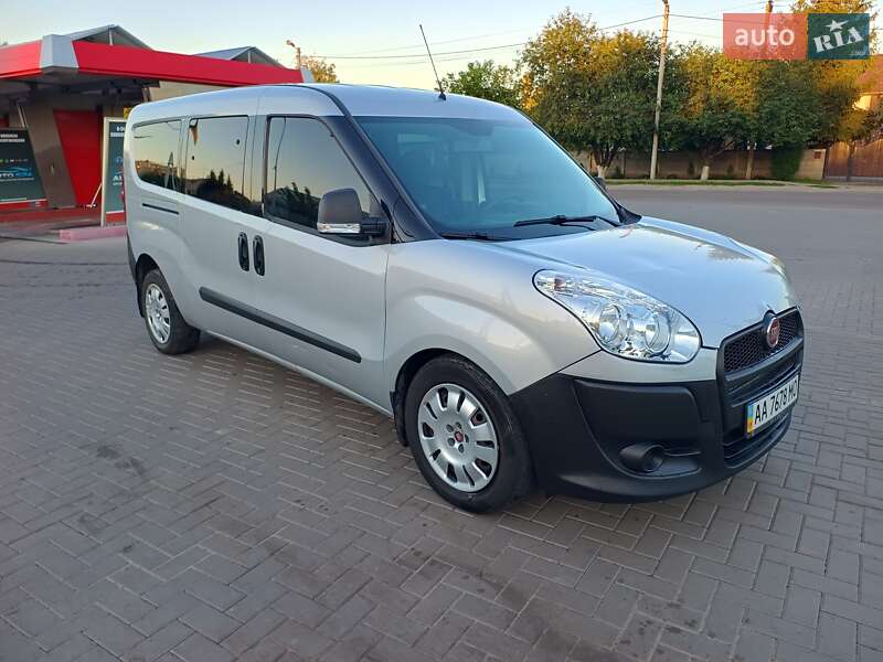 Минивэн Fiat Doblo 2012 в 