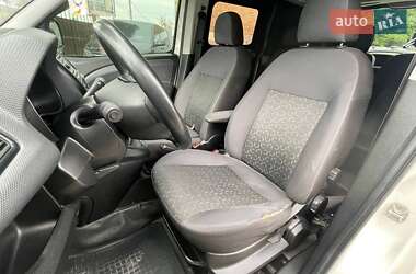 Грузопассажирский фургон Fiat Doblo 2010 в 