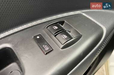 Грузопассажирский фургон Fiat Doblo 2010 в 