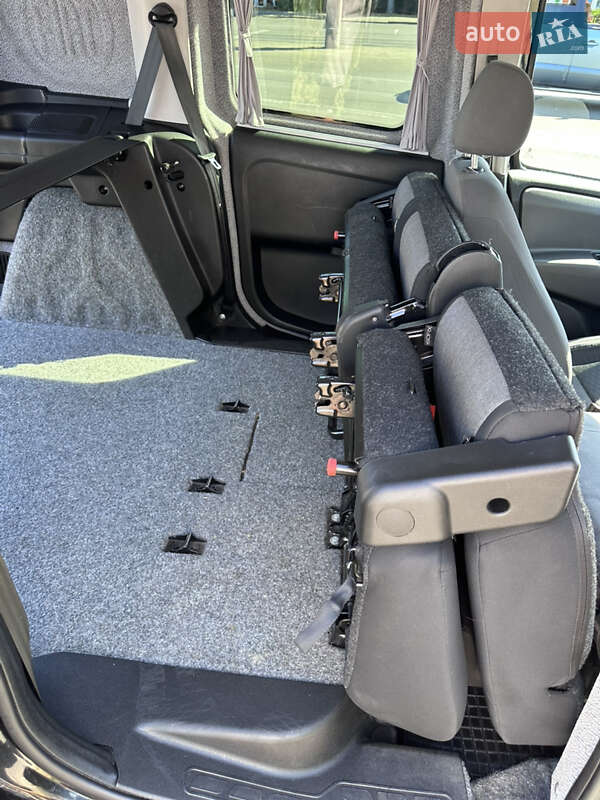 Минивэн Fiat Doblo 2011 в Одессе