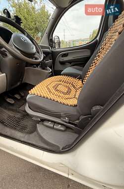 Минивэн Fiat Doblo 2010 в 