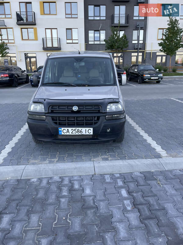 Минивэн Fiat Doblo 2005 в 