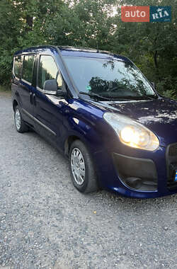 Минивэн Fiat Doblo 2010 в 
