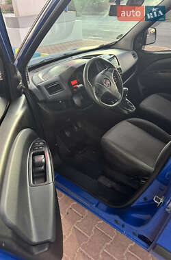 Минивэн Fiat Doblo 2011 в 