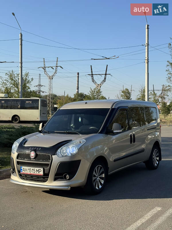 Минивэн Fiat Doblo 2012 в 