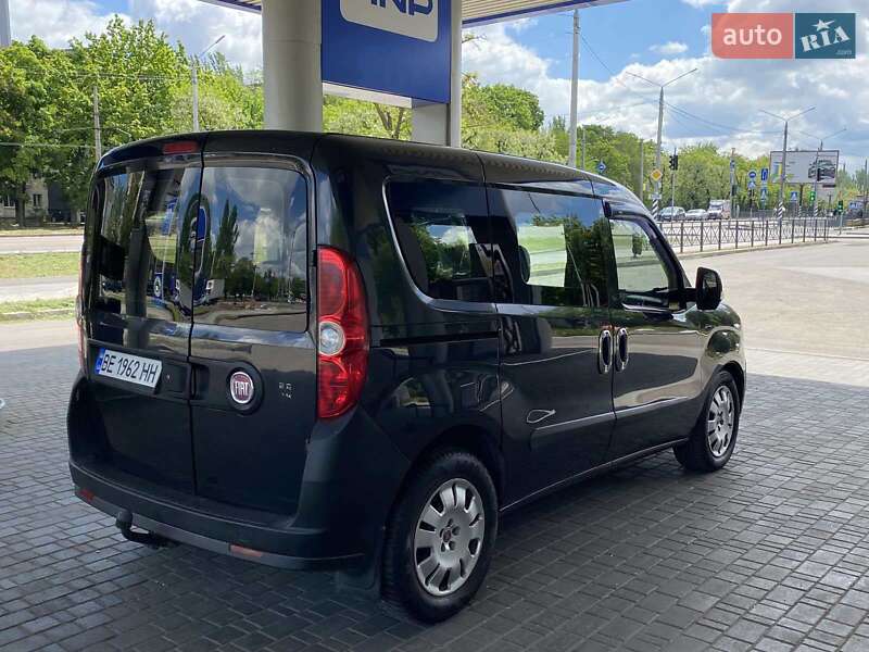 Минивэн Fiat Doblo 2010 в Николаеве