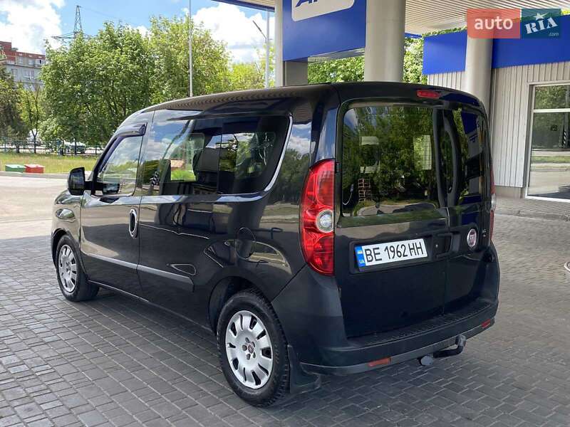 Минивэн Fiat Doblo 2010 в Николаеве