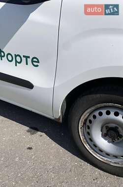 Грузовой фургон Fiat Doblo 2017 в 