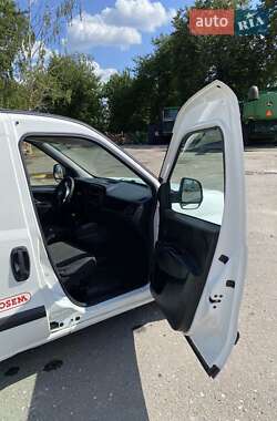 Грузовой фургон Fiat Doblo 2017 в 