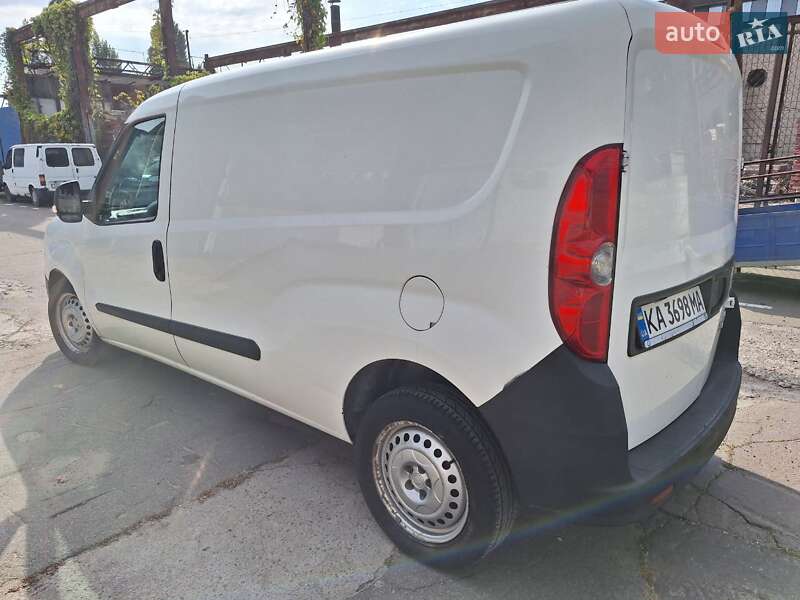 Грузовой фургон Fiat Doblo 2012 в Киеве
