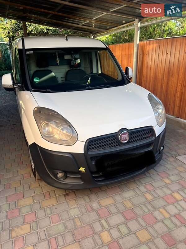 Fiat Doblo 2012